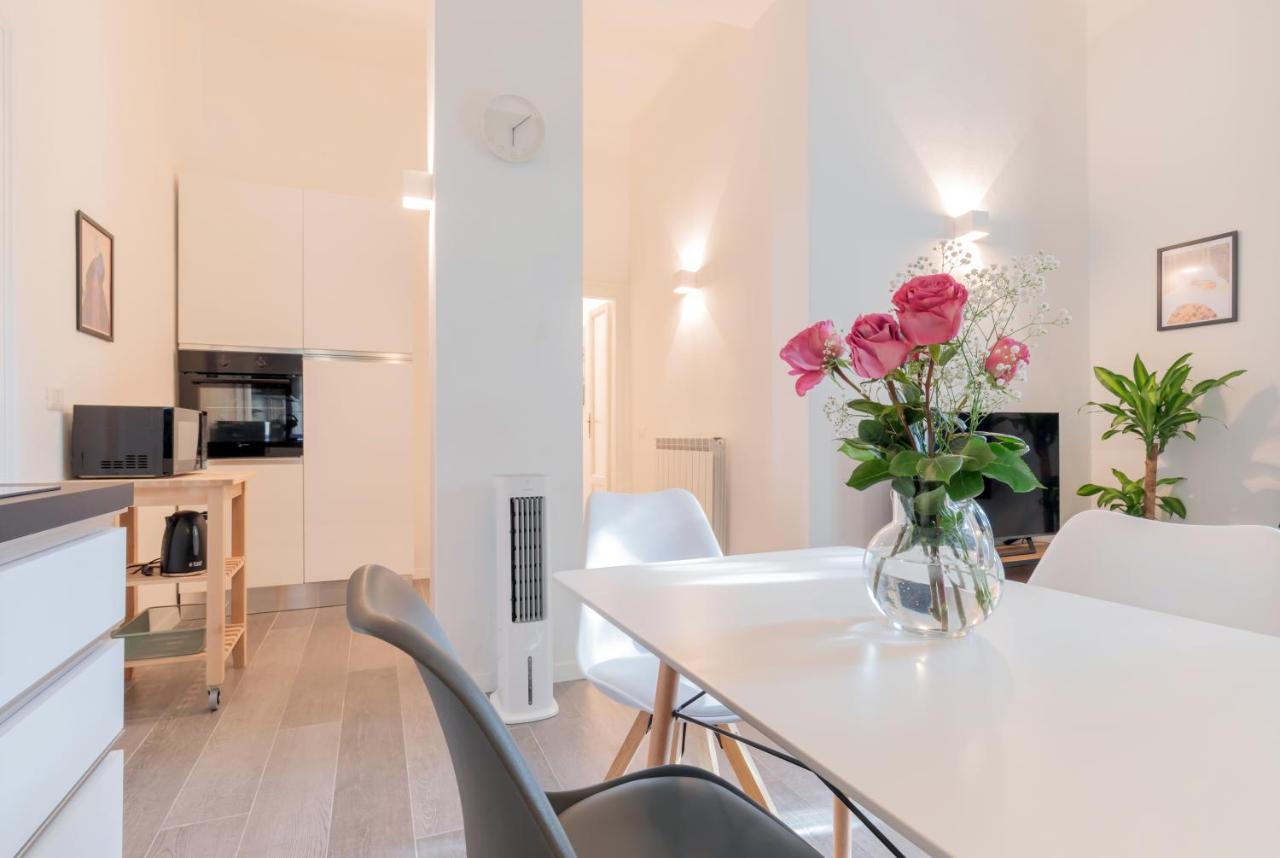 Duomo-Navigli Charming And Modern With Fast Wifi Apartment Milano Ngoại thất bức ảnh