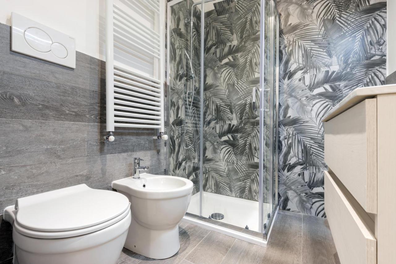 Duomo-Navigli Charming And Modern With Fast Wifi Apartment Milano Ngoại thất bức ảnh